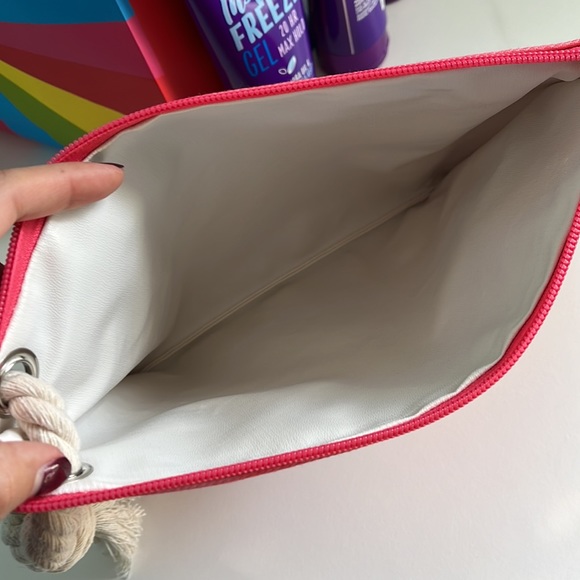 LOFT bikini/ accessory bag - Picture 4 of 4